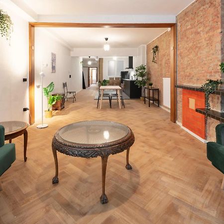 Two-Bedroom Apartments In The Heart Of แอนต์เวิร์ป ภายนอก รูปภาพ
