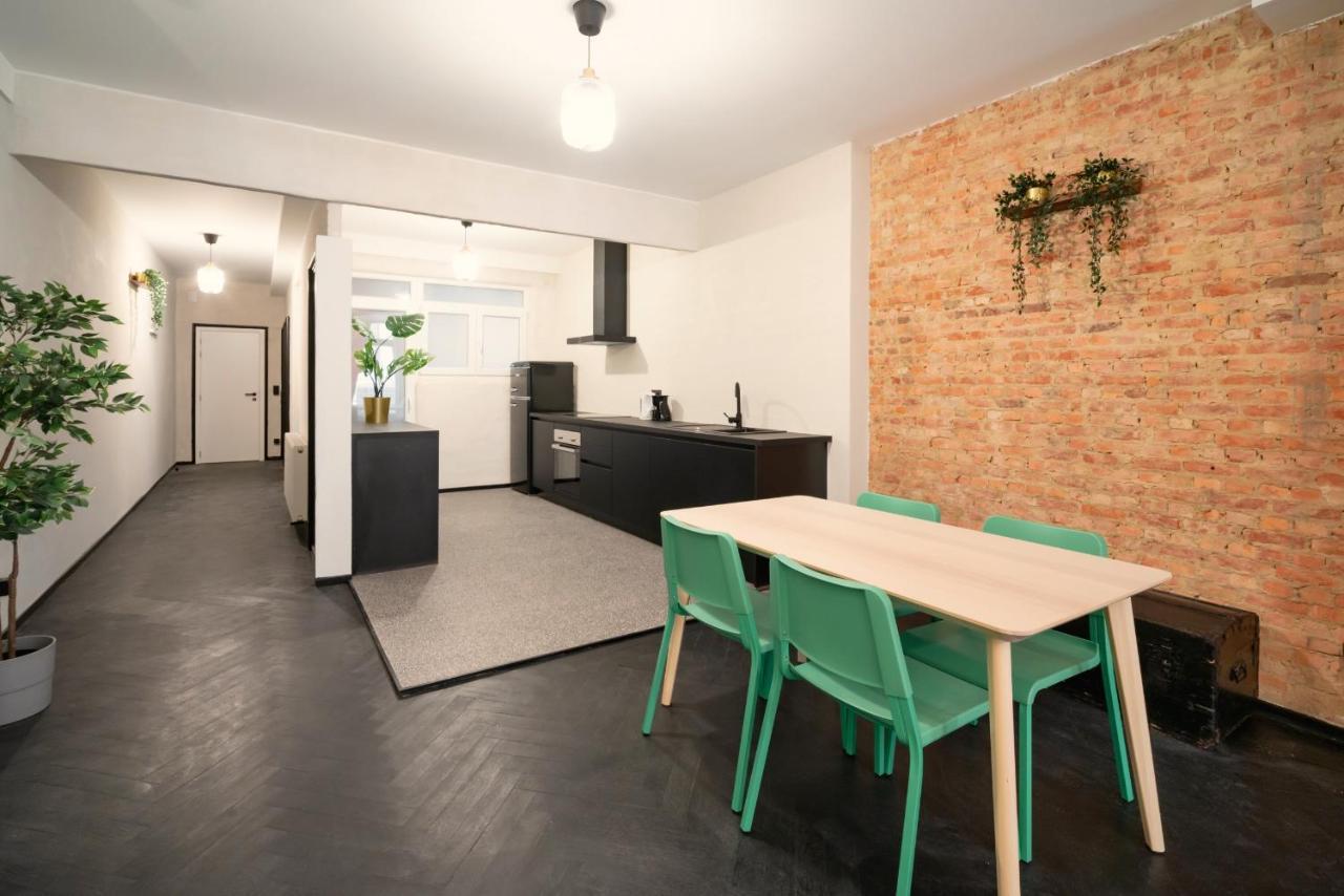 Two-Bedroom Apartments In The Heart Of แอนต์เวิร์ป ภายนอก รูปภาพ