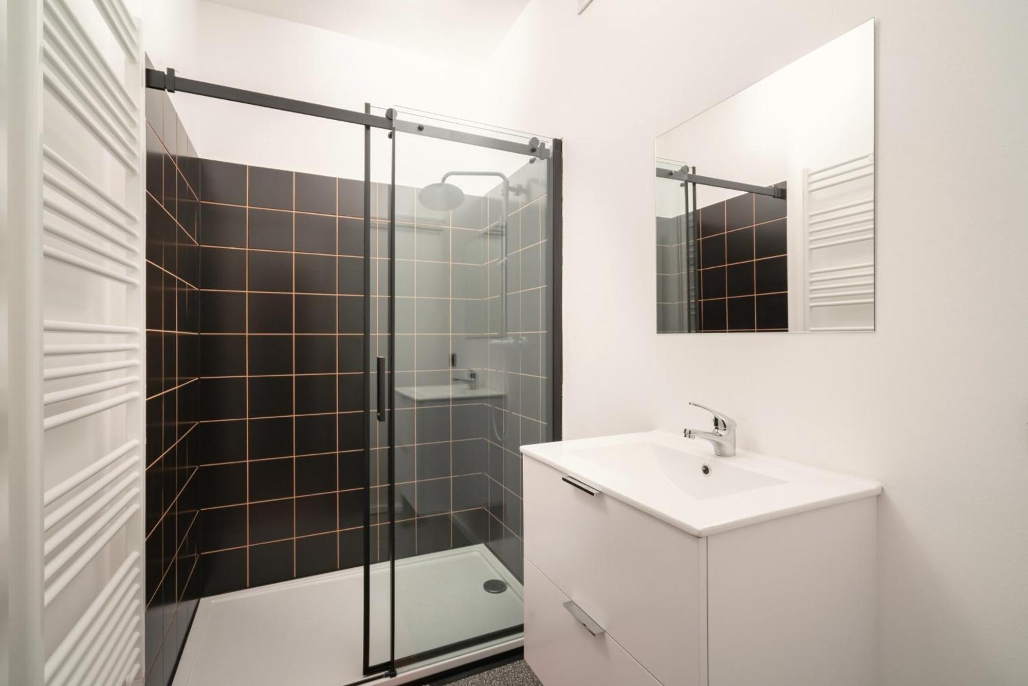 Two-Bedroom Apartments In The Heart Of แอนต์เวิร์ป ภายนอก รูปภาพ