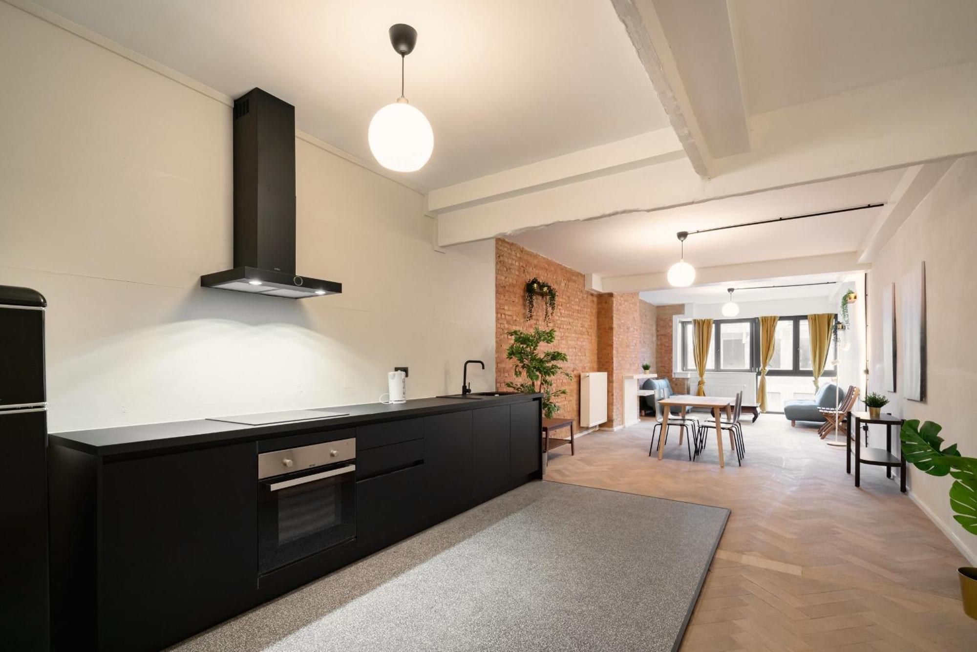 Two-Bedroom Apartments In The Heart Of แอนต์เวิร์ป ภายนอก รูปภาพ