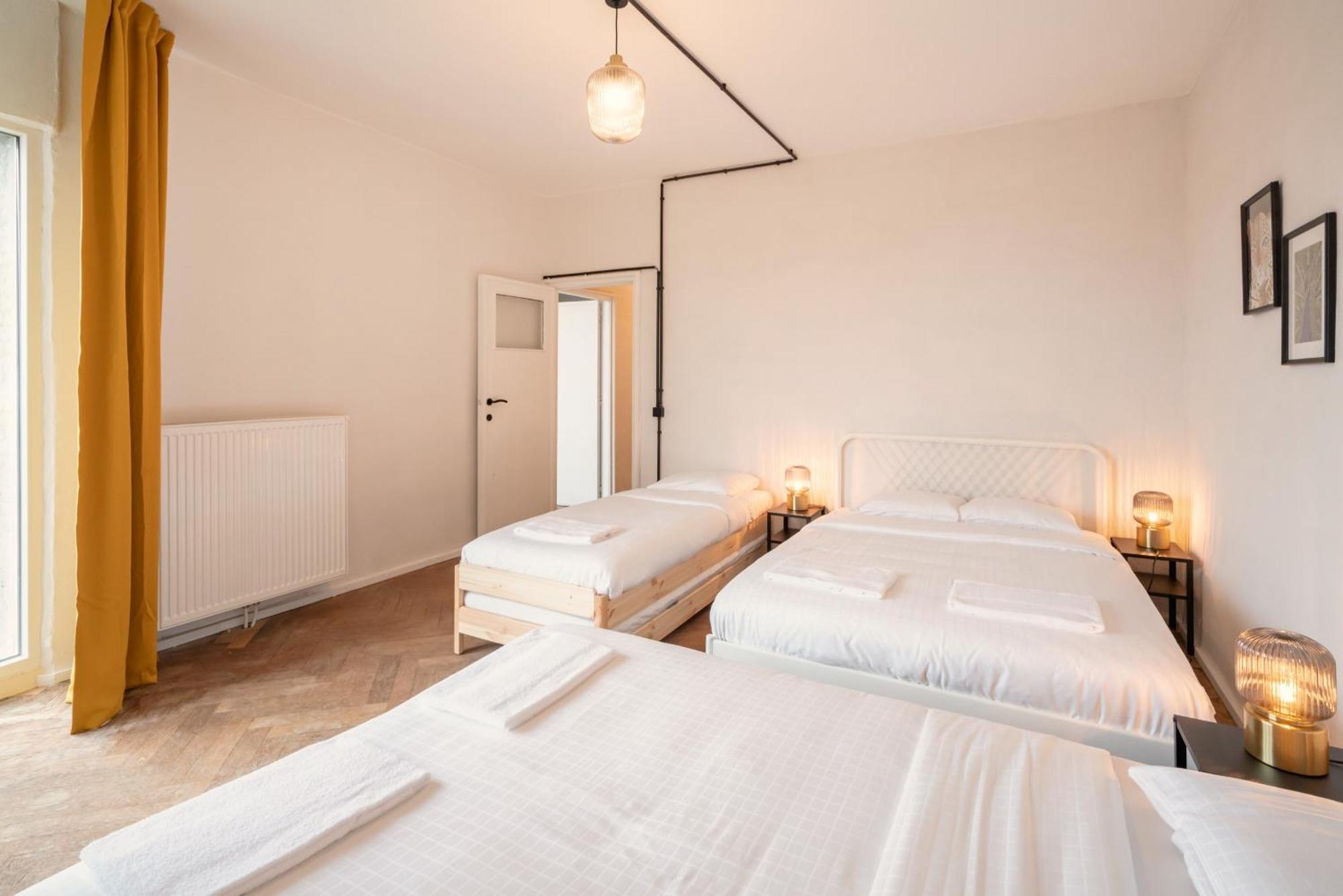 Two-Bedroom Apartments In The Heart Of แอนต์เวิร์ป ภายนอก รูปภาพ