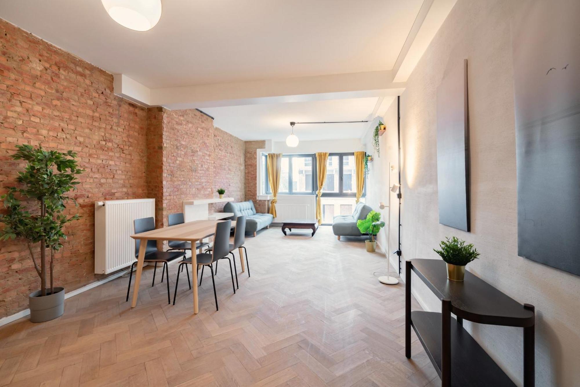 Two-Bedroom Apartments In The Heart Of แอนต์เวิร์ป ภายนอก รูปภาพ
